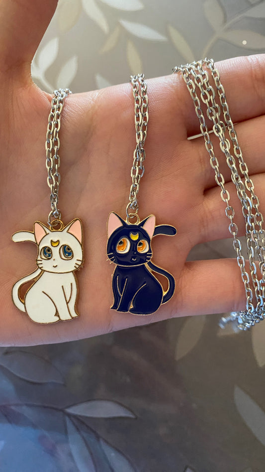 Sailor Moon: Matching Necklaces