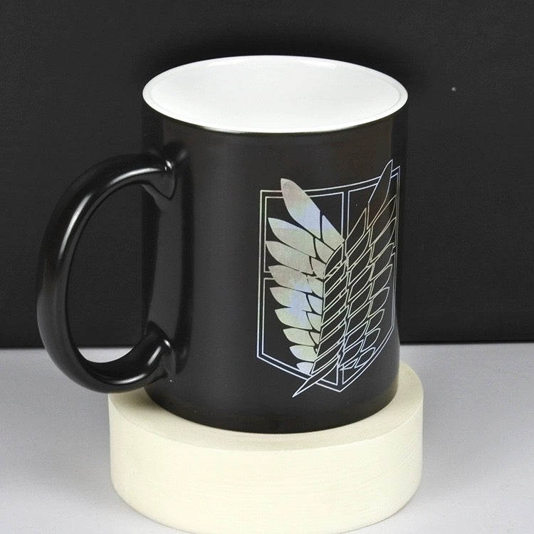 Attack on Titan: Mug